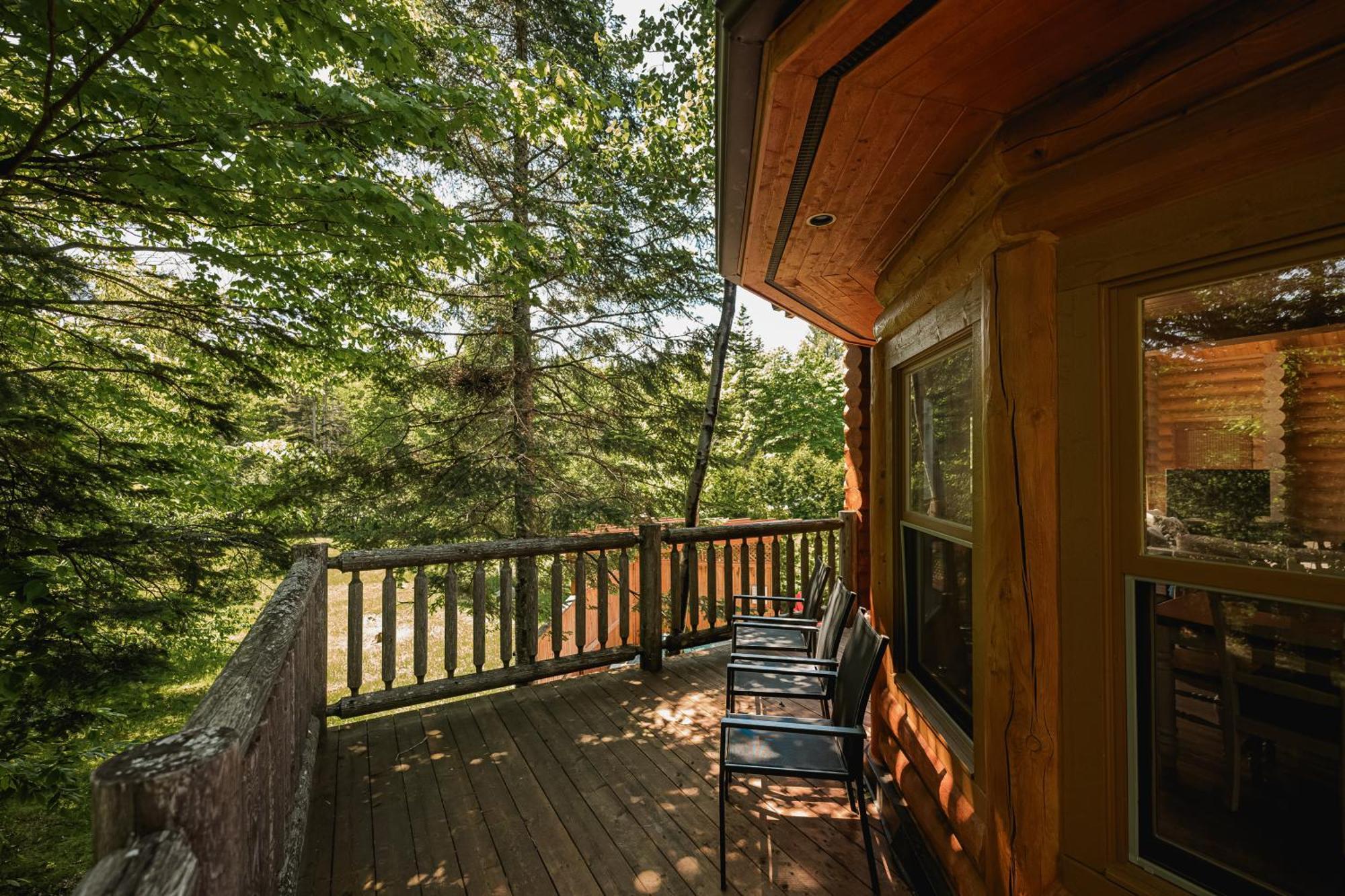 Fiddler Lake Resort Chalet 4 Cerf Mille-Isles Εξωτερικό φωτογραφία