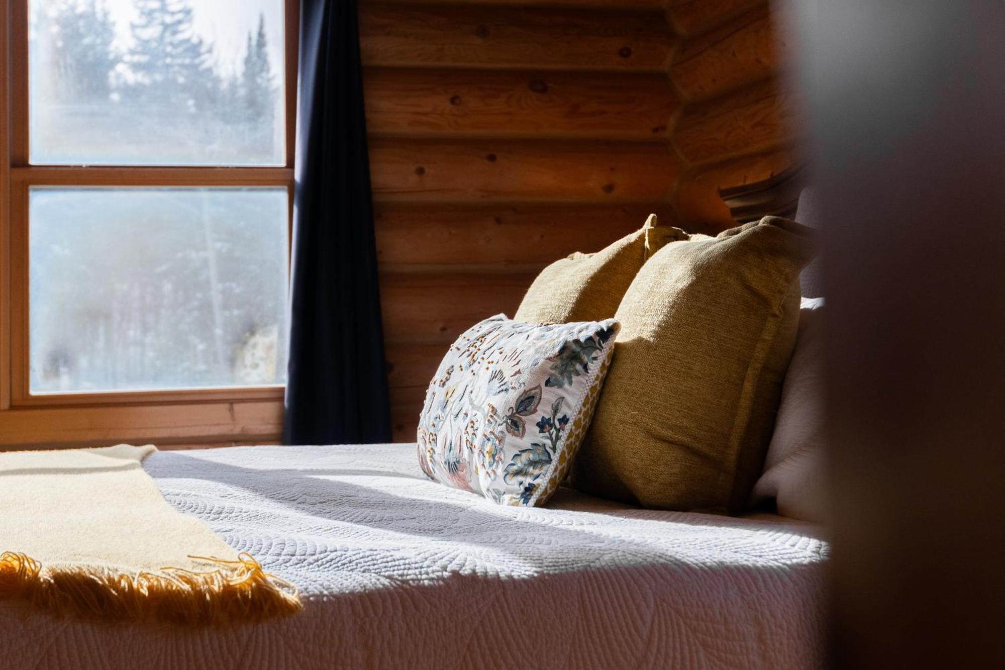 Fiddler Lake Resort Chalet 4 Cerf Mille-Isles Εξωτερικό φωτογραφία